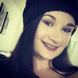 Meet your Posher, Stefanie